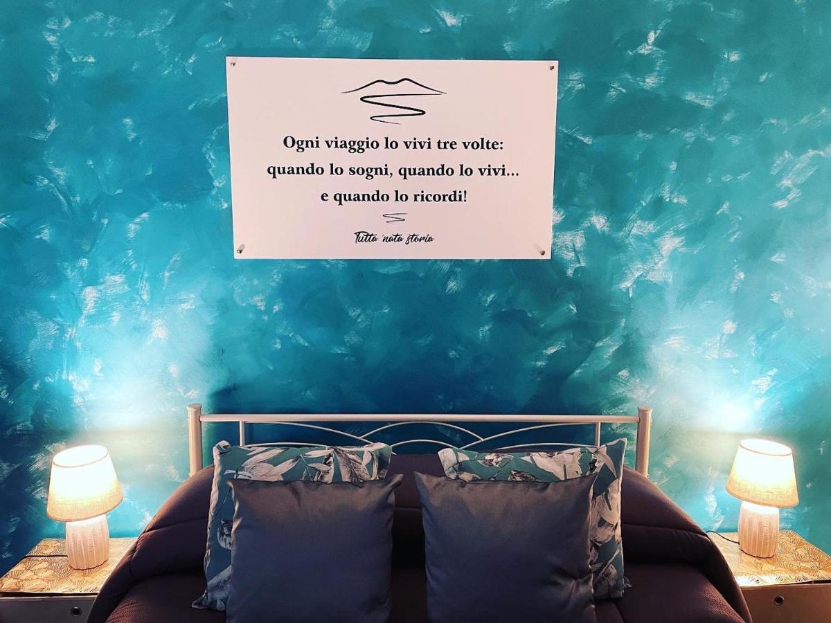 Appartement Tutta Nata Storia à Naples Extérieur photo