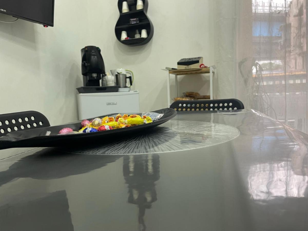 Appartement Tutta Nata Storia à Naples Extérieur photo