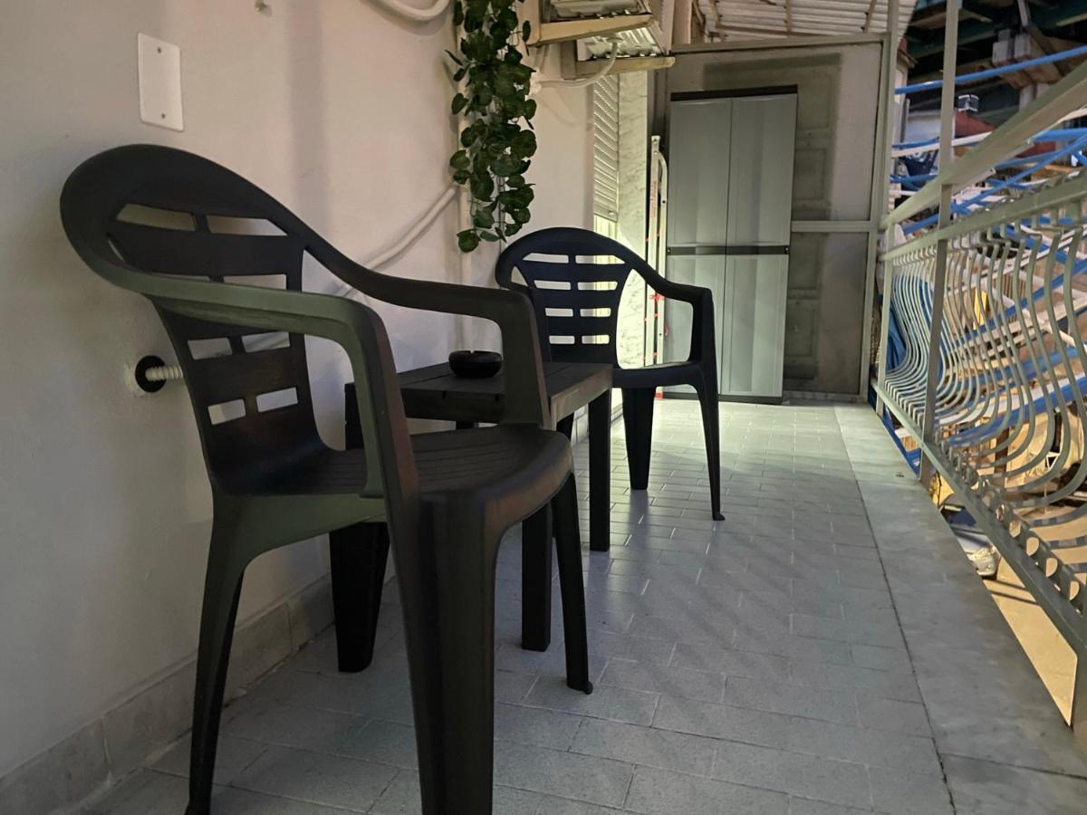 Appartement Tutta Nata Storia à Naples Extérieur photo